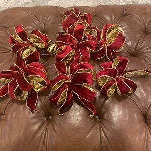 7 Deep Red and Gold Bows for Christmas